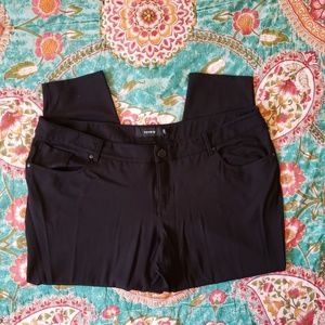 Torrid - 24r Studio Pointe Stretch Skinny pant